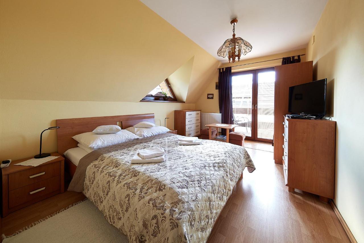 Apartament 1010 M Zab Esterno foto