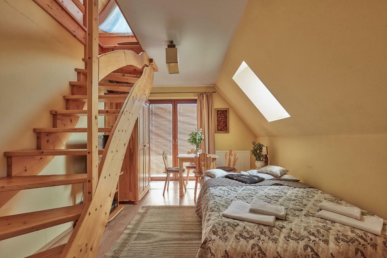 Apartament 1010 M Zab Esterno foto